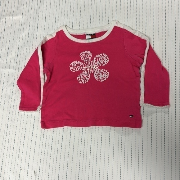 Tommy Hilfiger and Old Navy - 2 piece outfit. Size 6-12 months - Picture 2 of 6